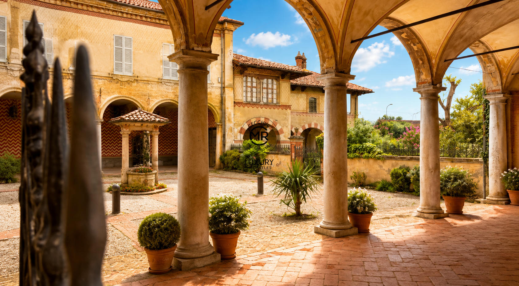 DETTAGLIO PORTICI